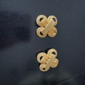 Vintage Gold Clip Earrings